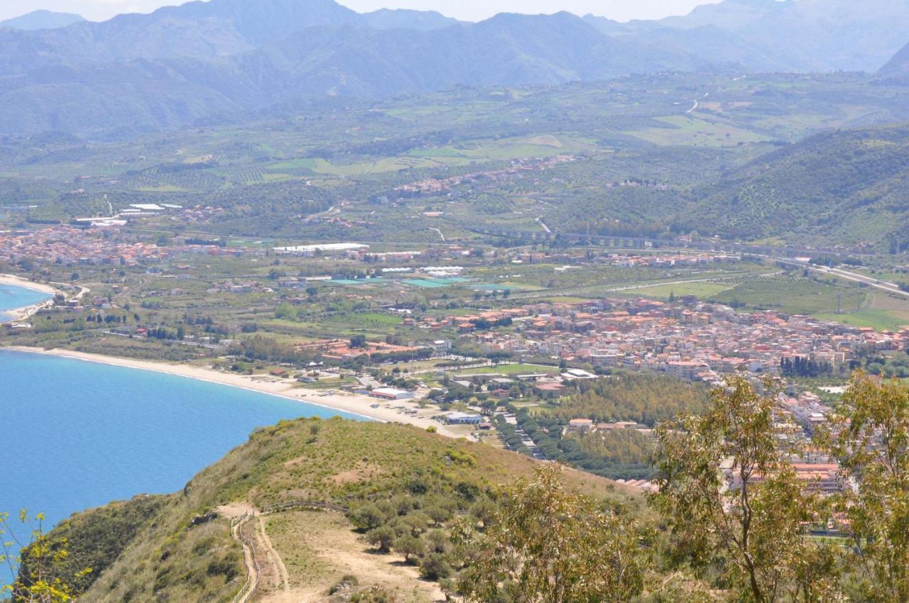 דירות אוליברי Casa Benny Difronte Al Mare מראה חיצוני תמונה